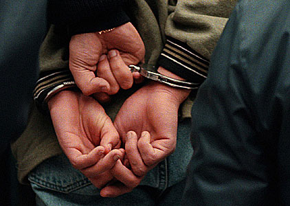 Policía  apresa a cinco hombres entre ellos un menor que se dedicaban a asesinar personas