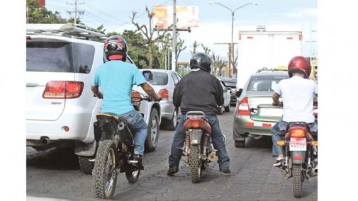 DGII registra en la primera semana 996 renovaciones de placas de motocicletas